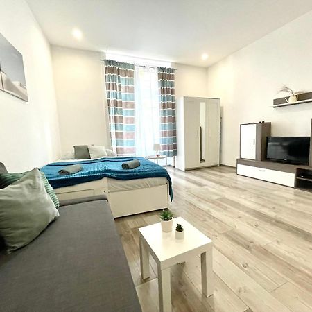 Relax Home With 2 Bedroom, 2 Bathroom For 6 People In The City Centre Free Coffee Будапешт Екстер'єр фото