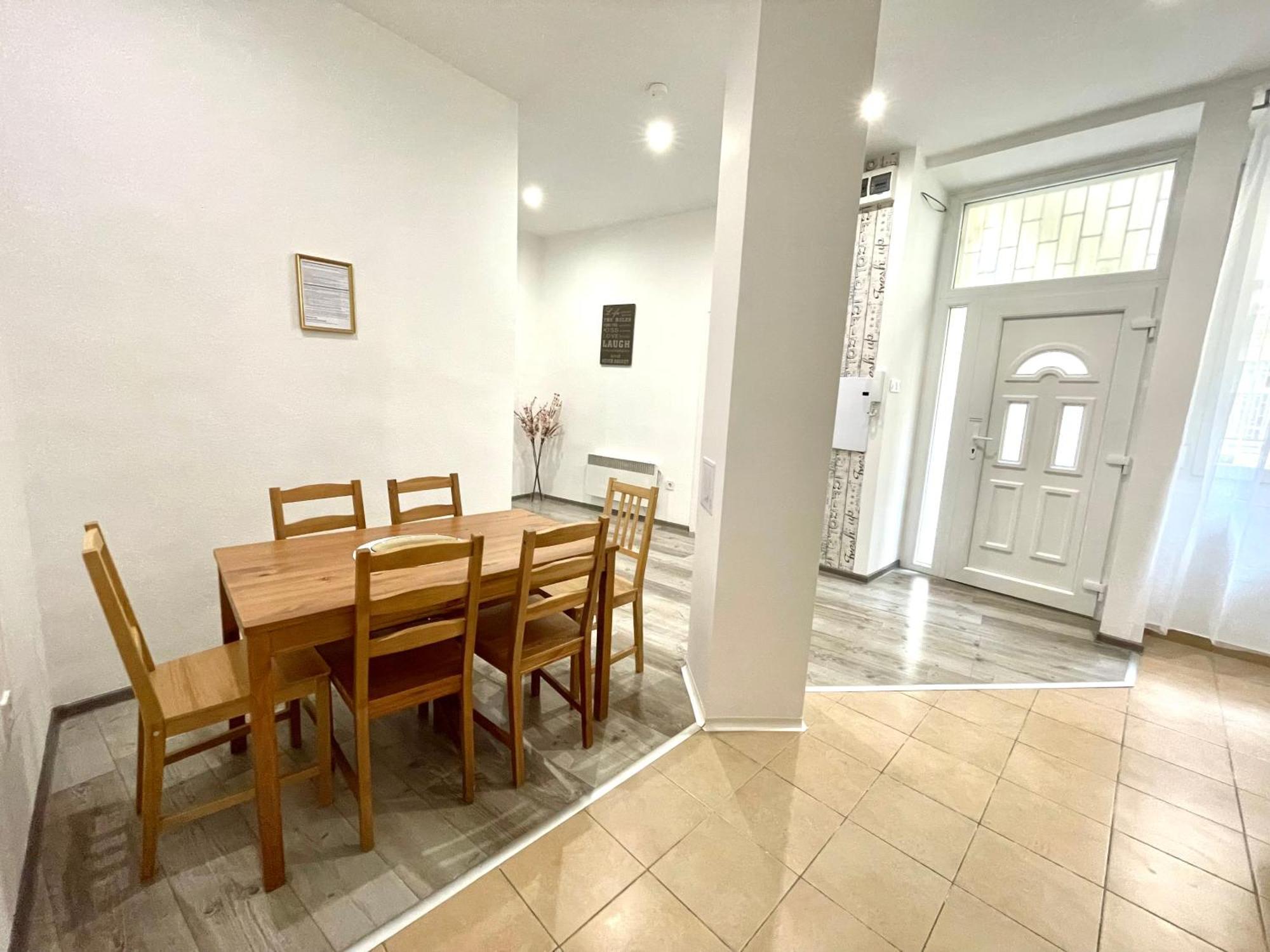 Relax Home With 2 Bedroom, 2 Bathroom For 6 People In The City Centre Free Coffee Будапешт Екстер'єр фото