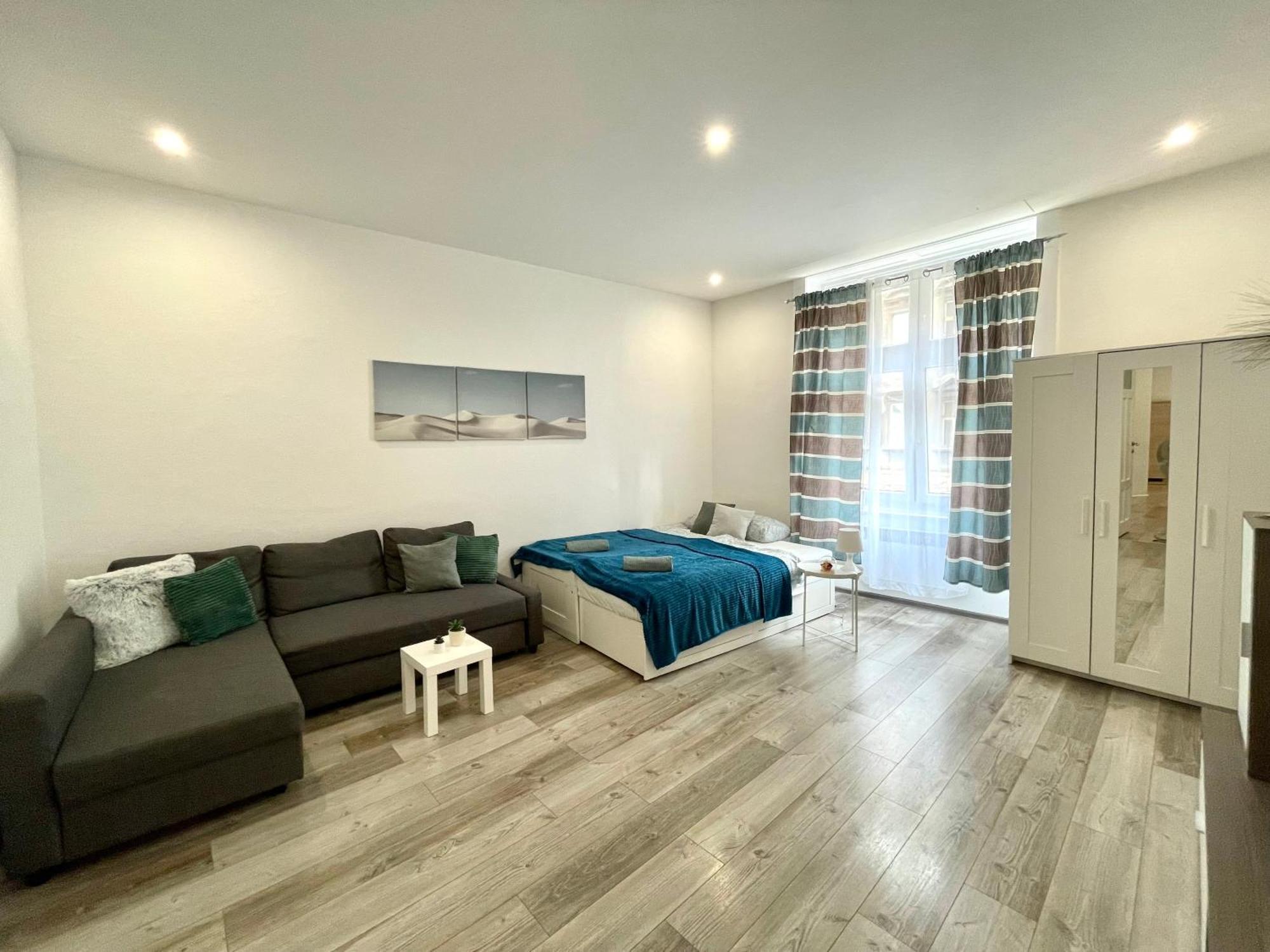 Relax Home With 2 Bedroom, 2 Bathroom For 6 People In The City Centre Free Coffee Будапешт Екстер'єр фото